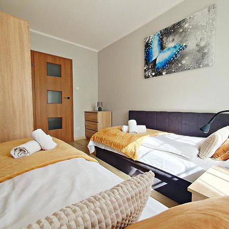 Apartamenty Sun&Fun Royal كارباش المظهر الخارجي الصورة